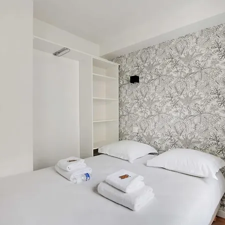 Apartment Cosy And Bright Little Flat Menilmontant *