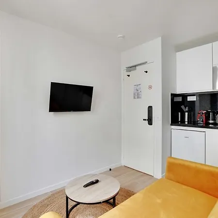 Apartment Cosy And Bright Little Flat Menilmontant Paris